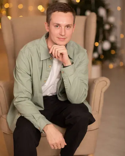 Christopher Thompson